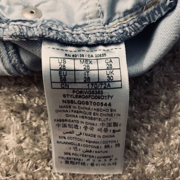 GUESS shorts - Picture 5 of 7